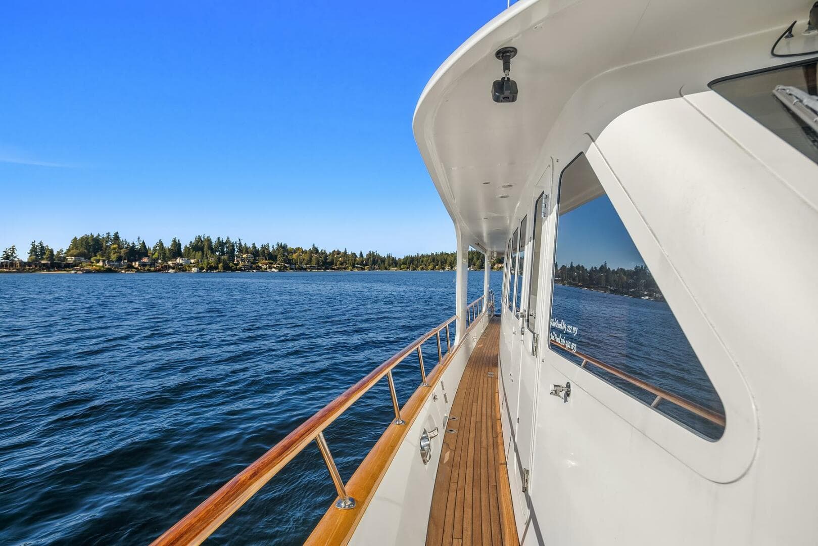 2001 Rayburn Custom Yachts Flush Deck — photo 64