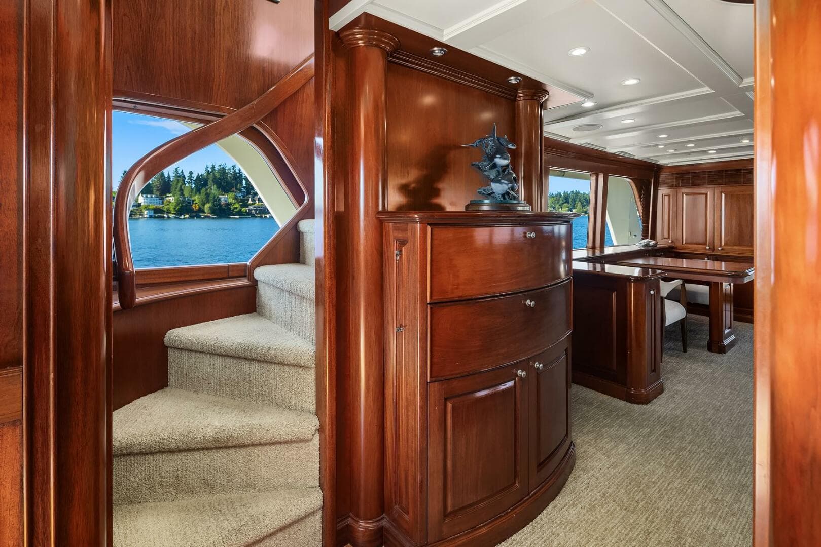 2001 Rayburn Custom Yachts Flush Deck — photo 6