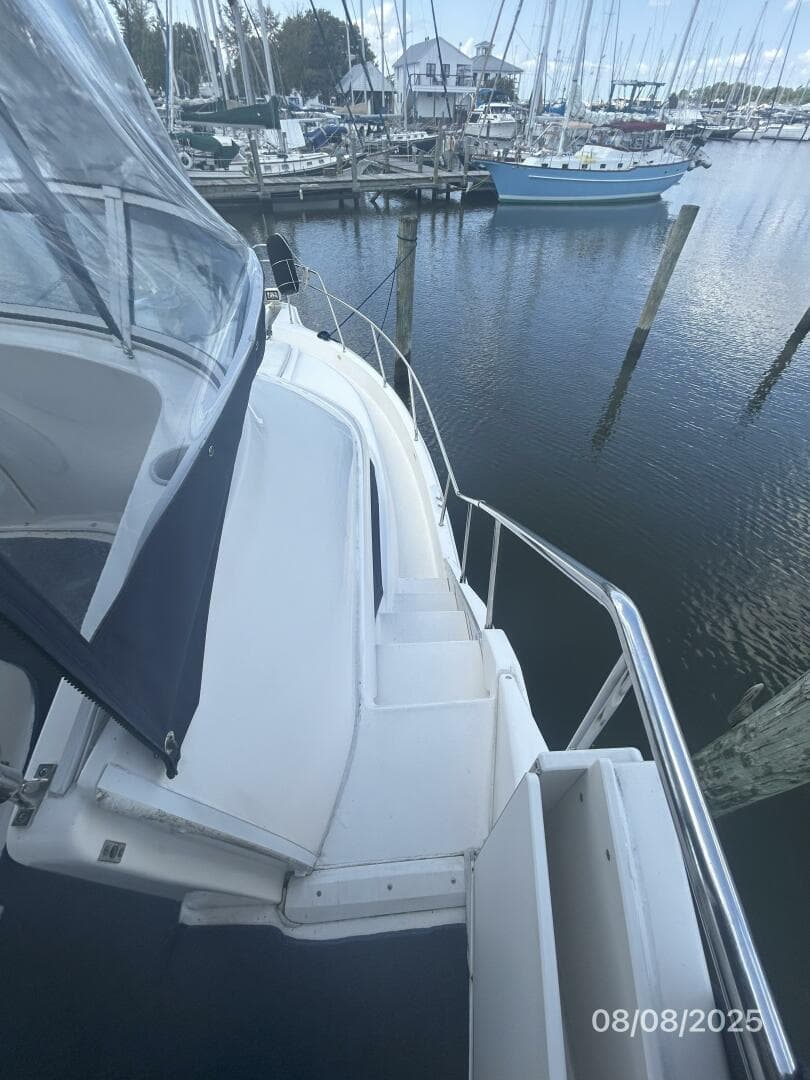 2001 Silverton 392 — photo 11