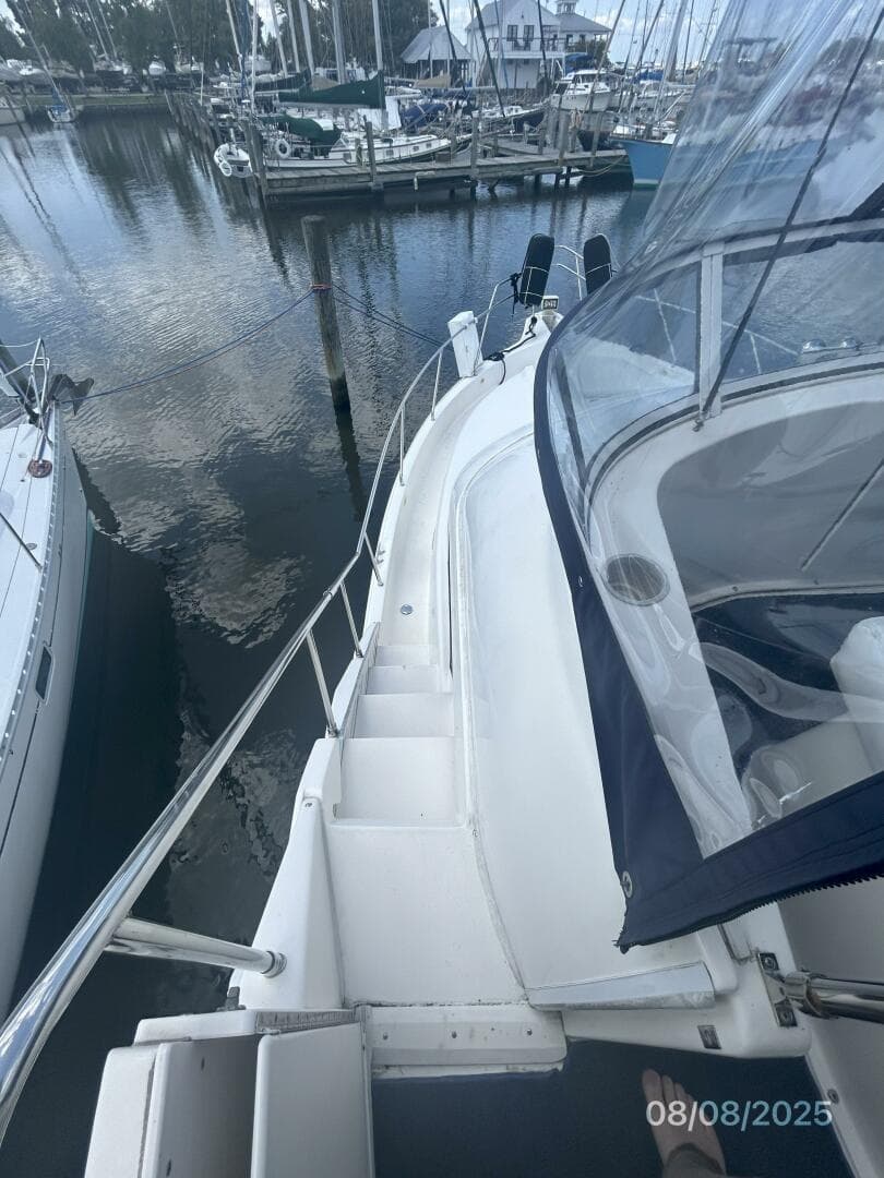 2001 Silverton 392 — photo 9
