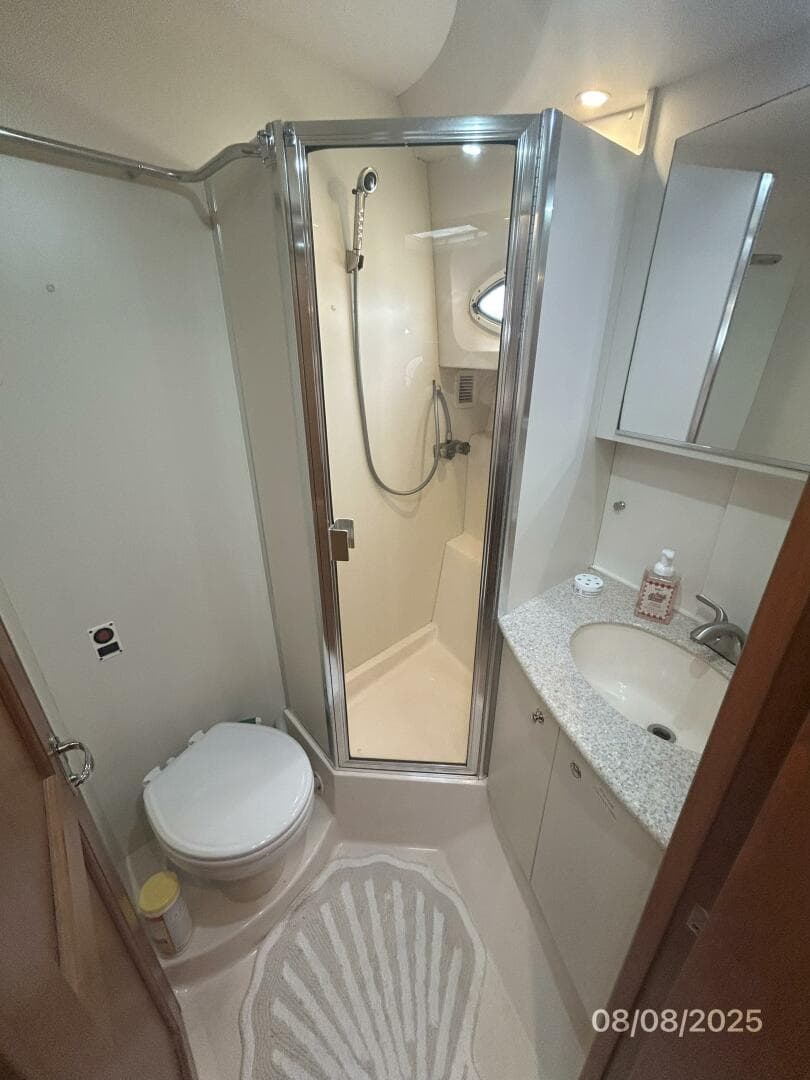 2001 Silverton 392 — photo 45