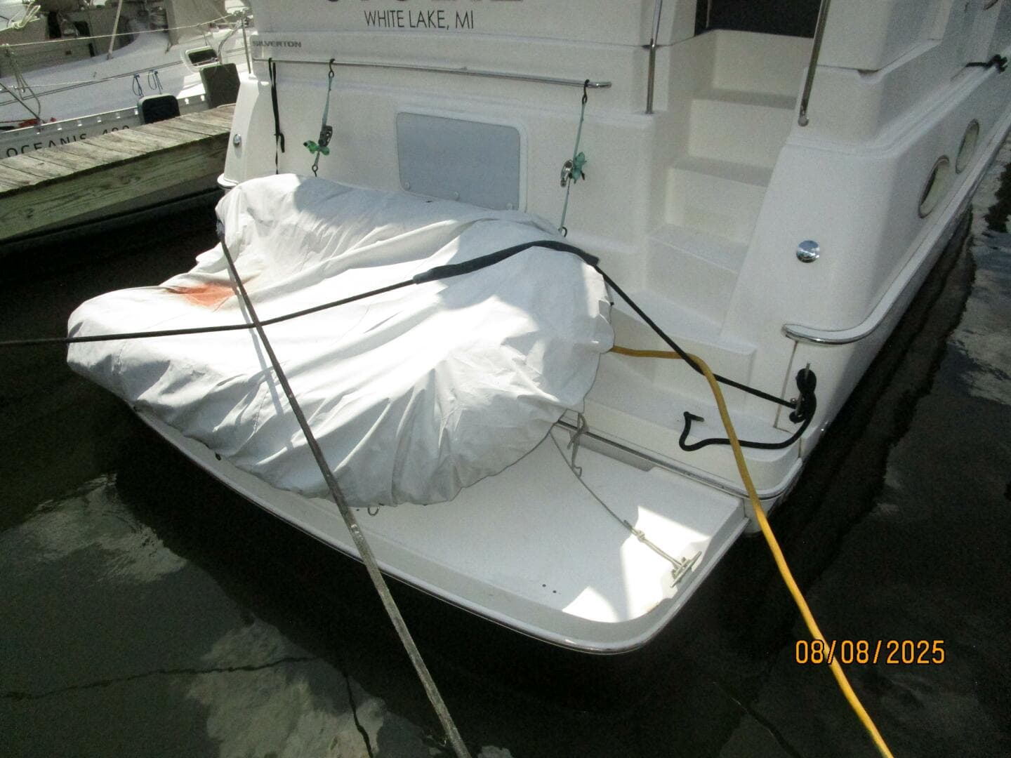 2001 Silverton 392 — photo 26