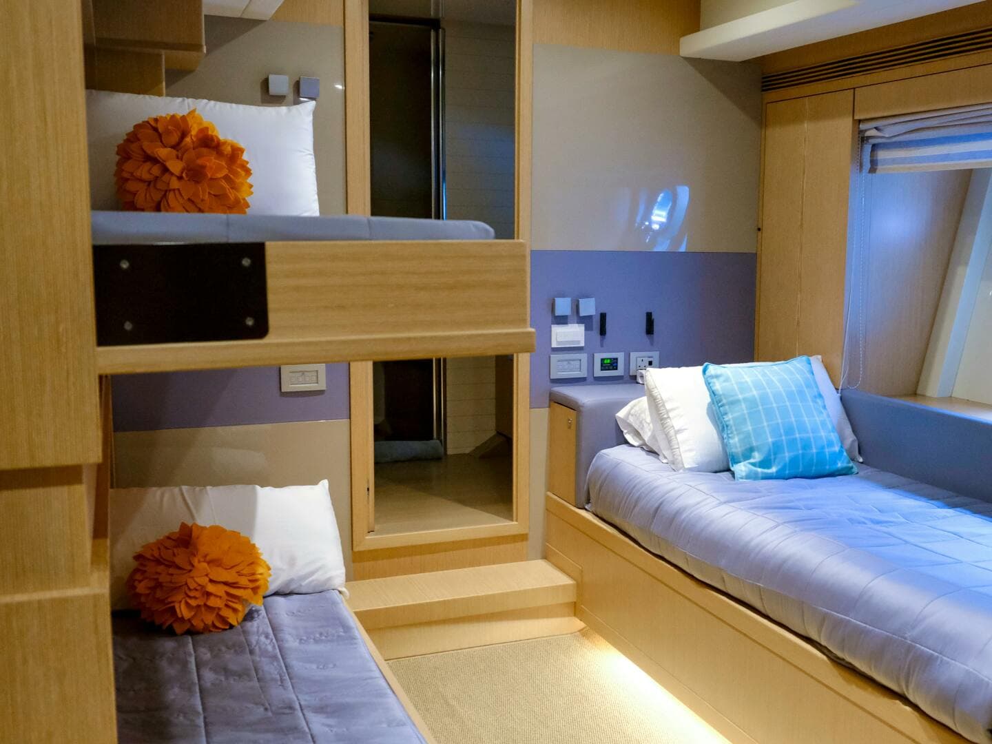 2013 Custom Line Custom — photo 8