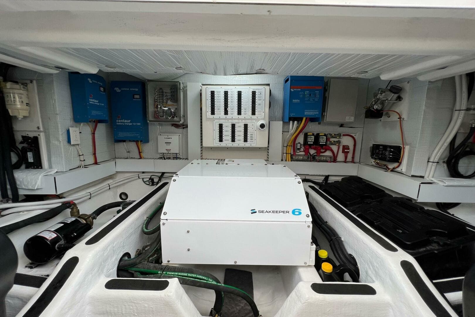 2022 Sabre 45 Salon Express — photo 47