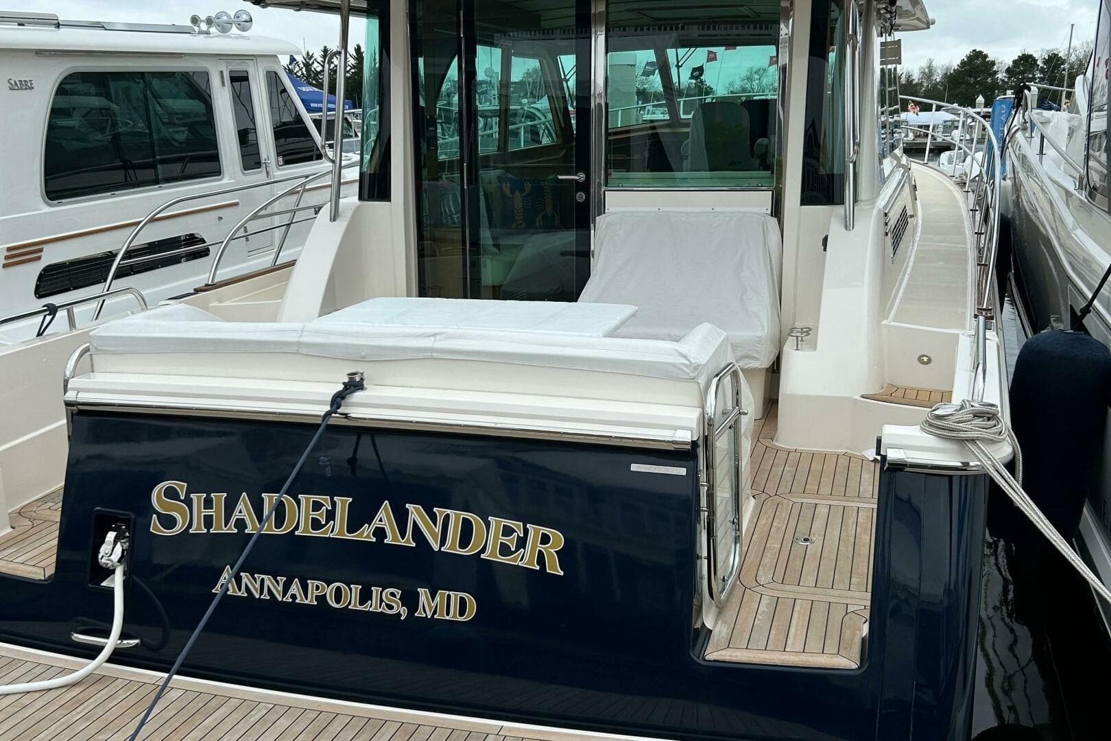 2022 Sabre 45 Salon Express — photo 3