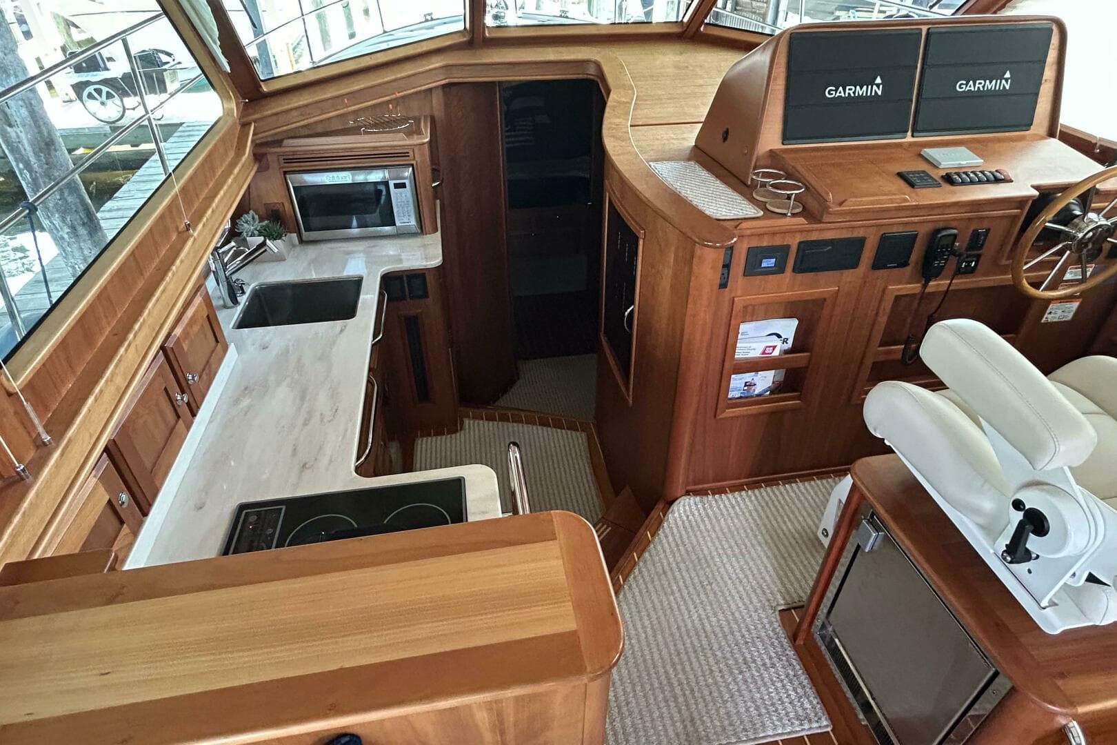 2022 Sabre 45 Salon Express — photo 16
