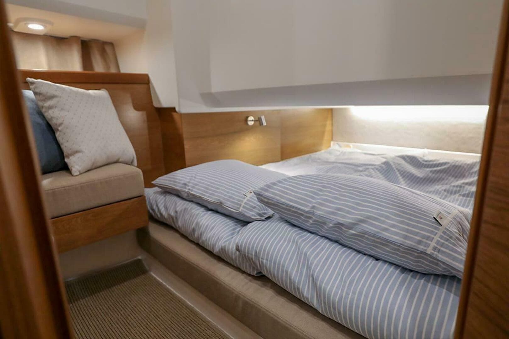 2025 Nimbus Tender 11 — photo 4