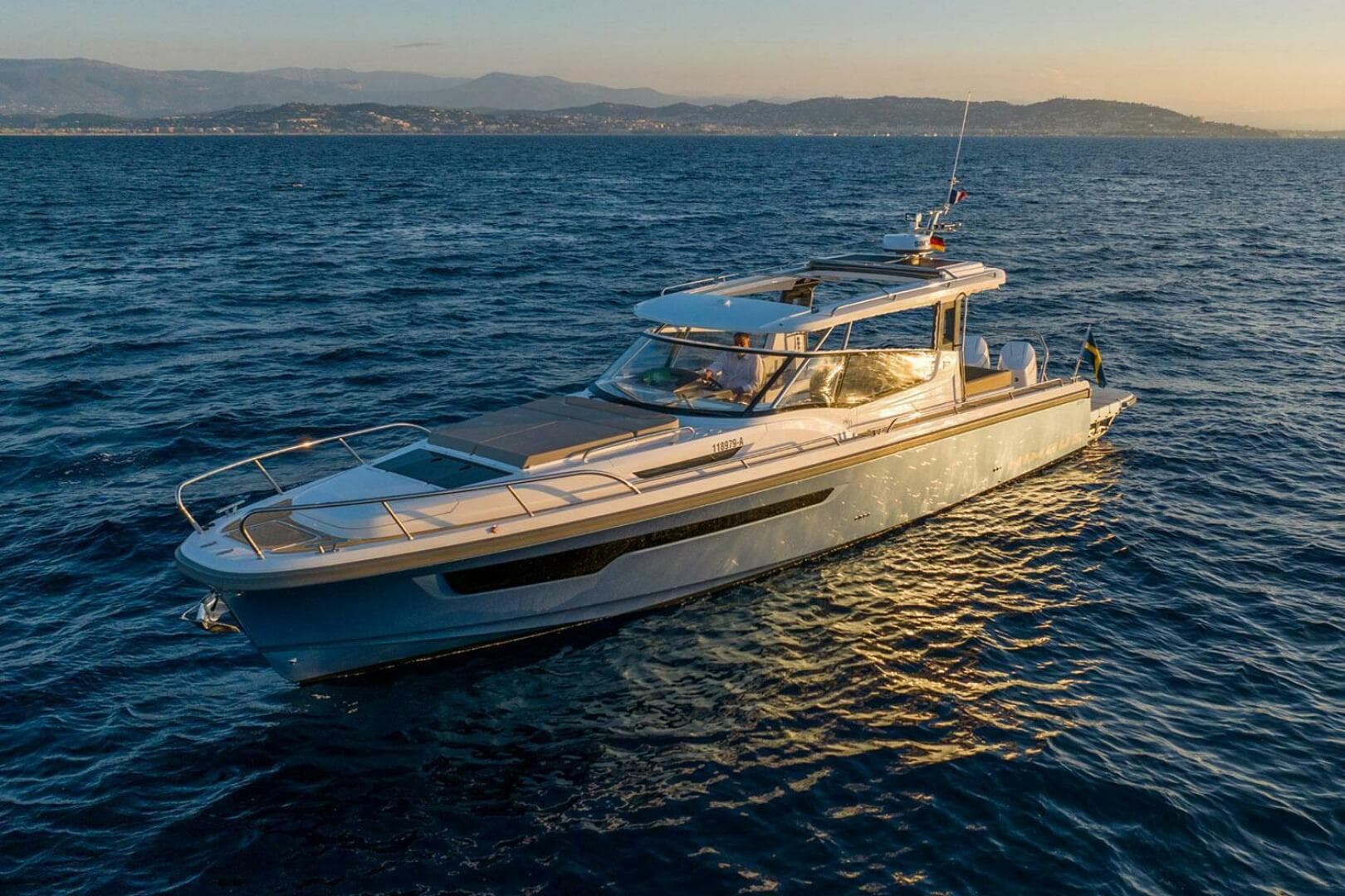 2025 Nimbus Weekender 11 — photo 2