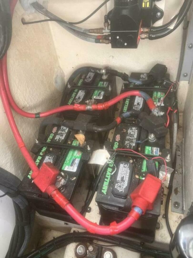 2008 Sea Ray 310 Sundancer — photo 23