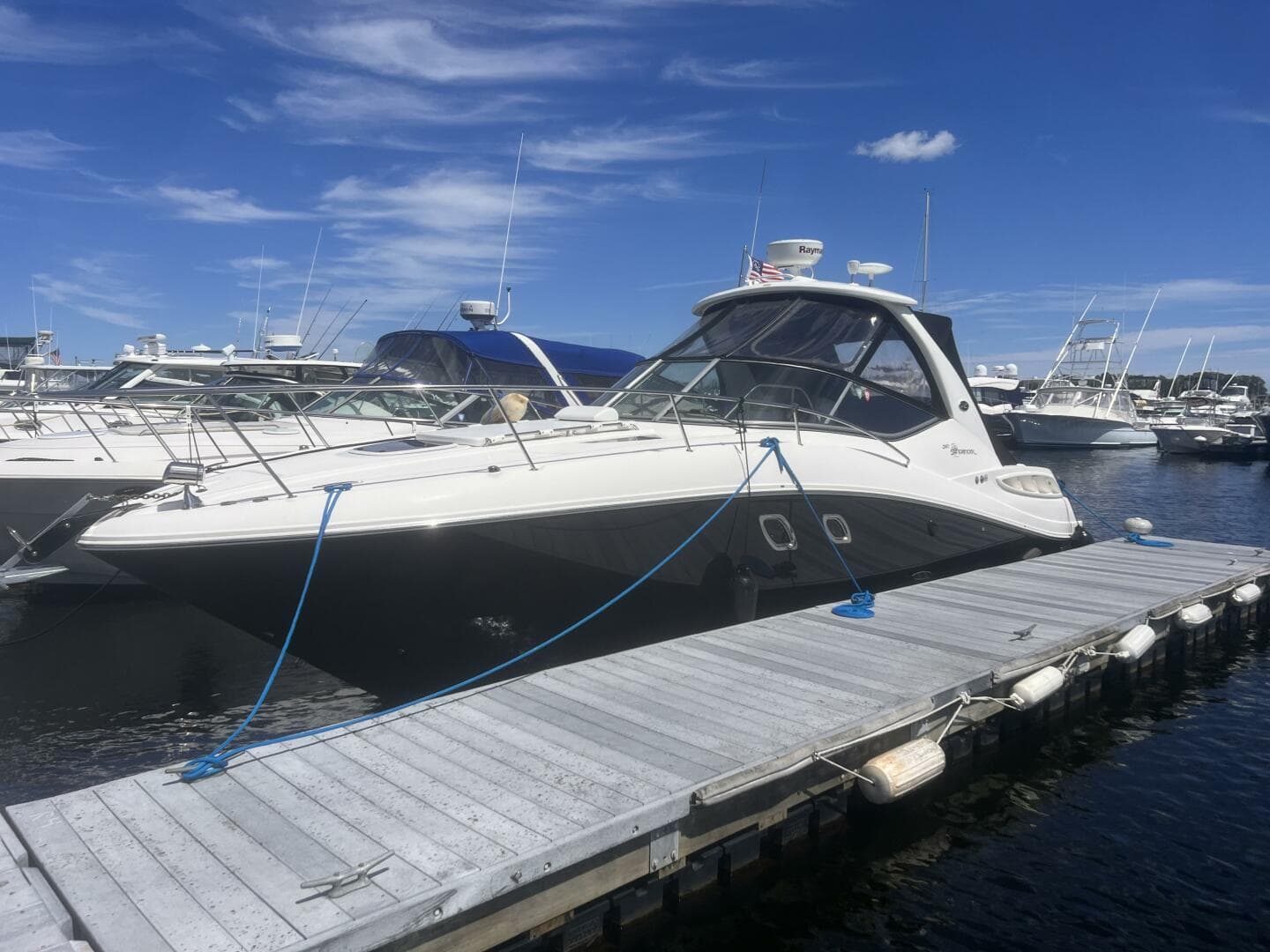 2008 Sea Ray 310 Sundancer — photo 3