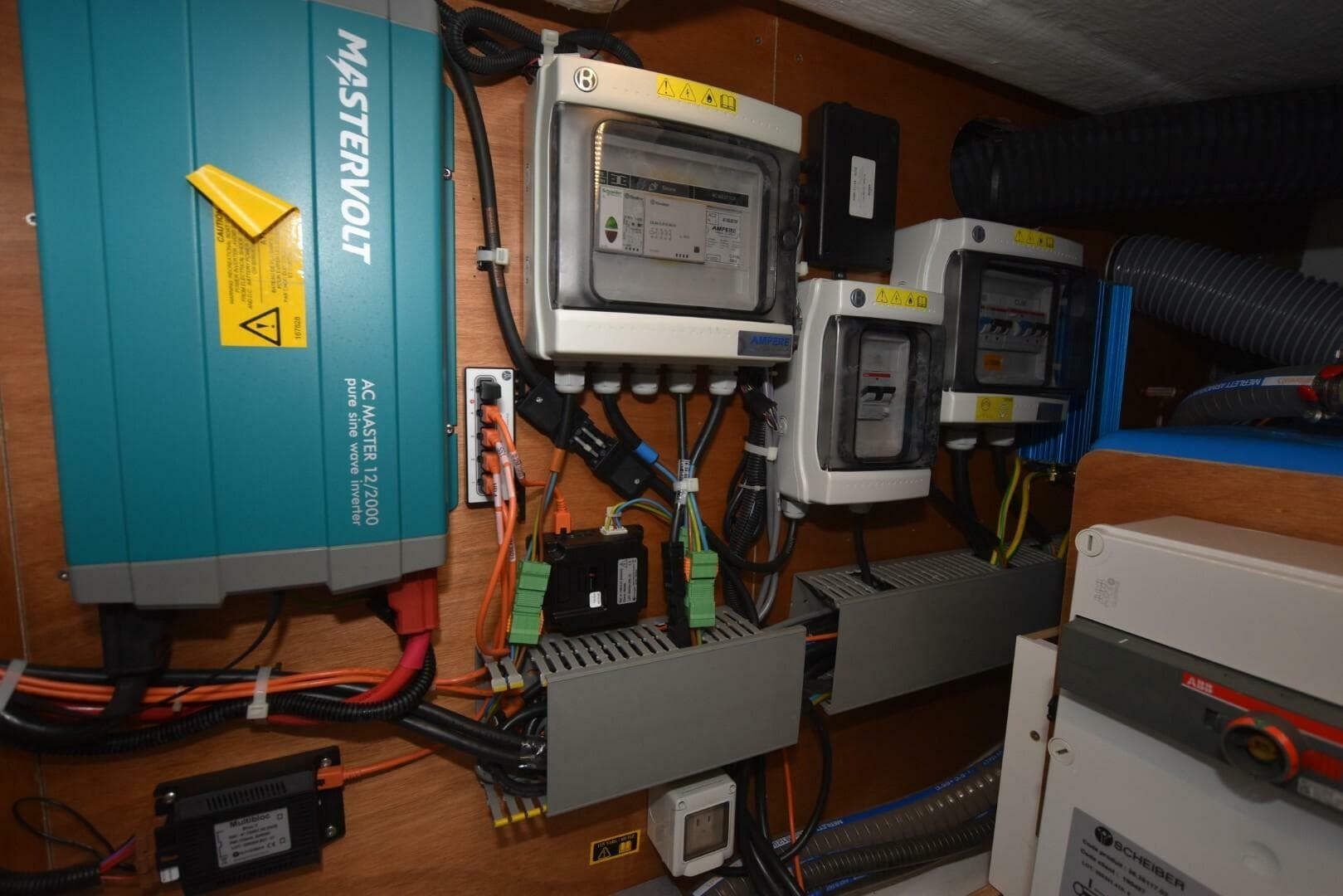 2023 Beneteau Swift Trawler 41 Fly — photo 40