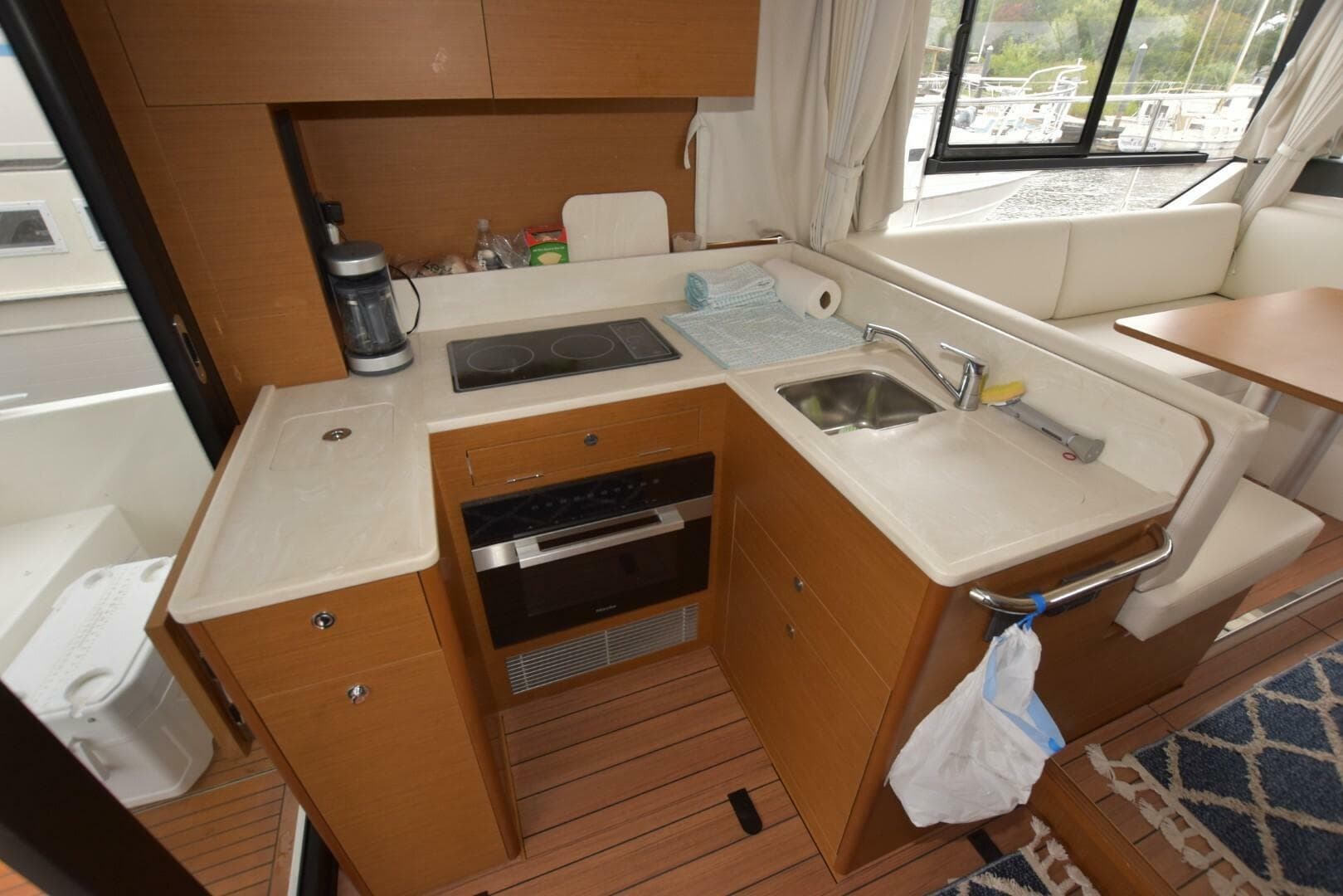2023 Beneteau Swift Trawler 41 Fly — photo 18