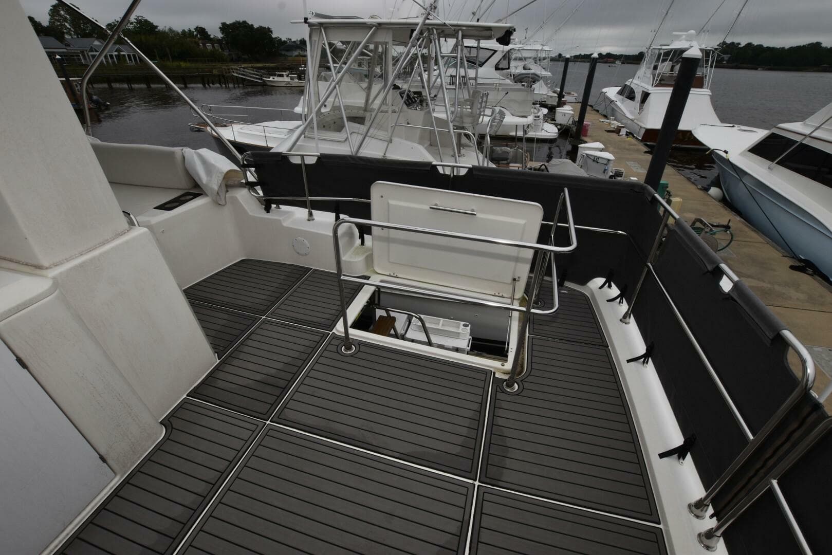 2023 Beneteau Swift Trawler 41 Fly — photo 38