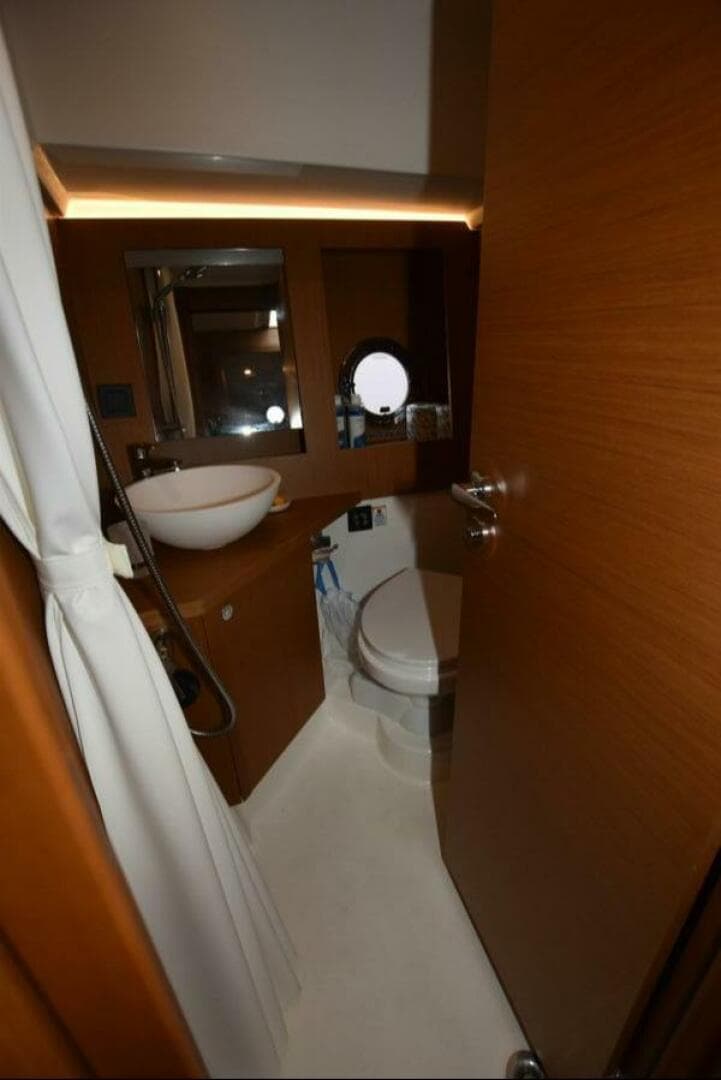 2023 Beneteau Swift Trawler 41 Fly — photo 7