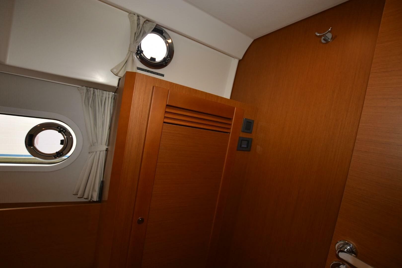 2023 Beneteau Swift Trawler 41 Fly — photo 10