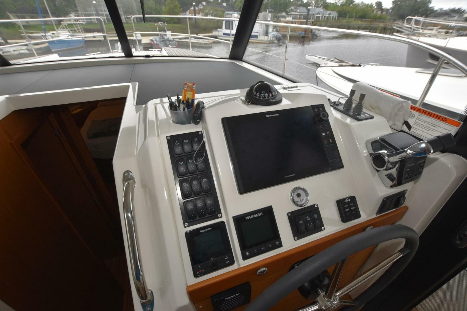 2023 Beneteau Swift Trawler 41 Fly — photo 13