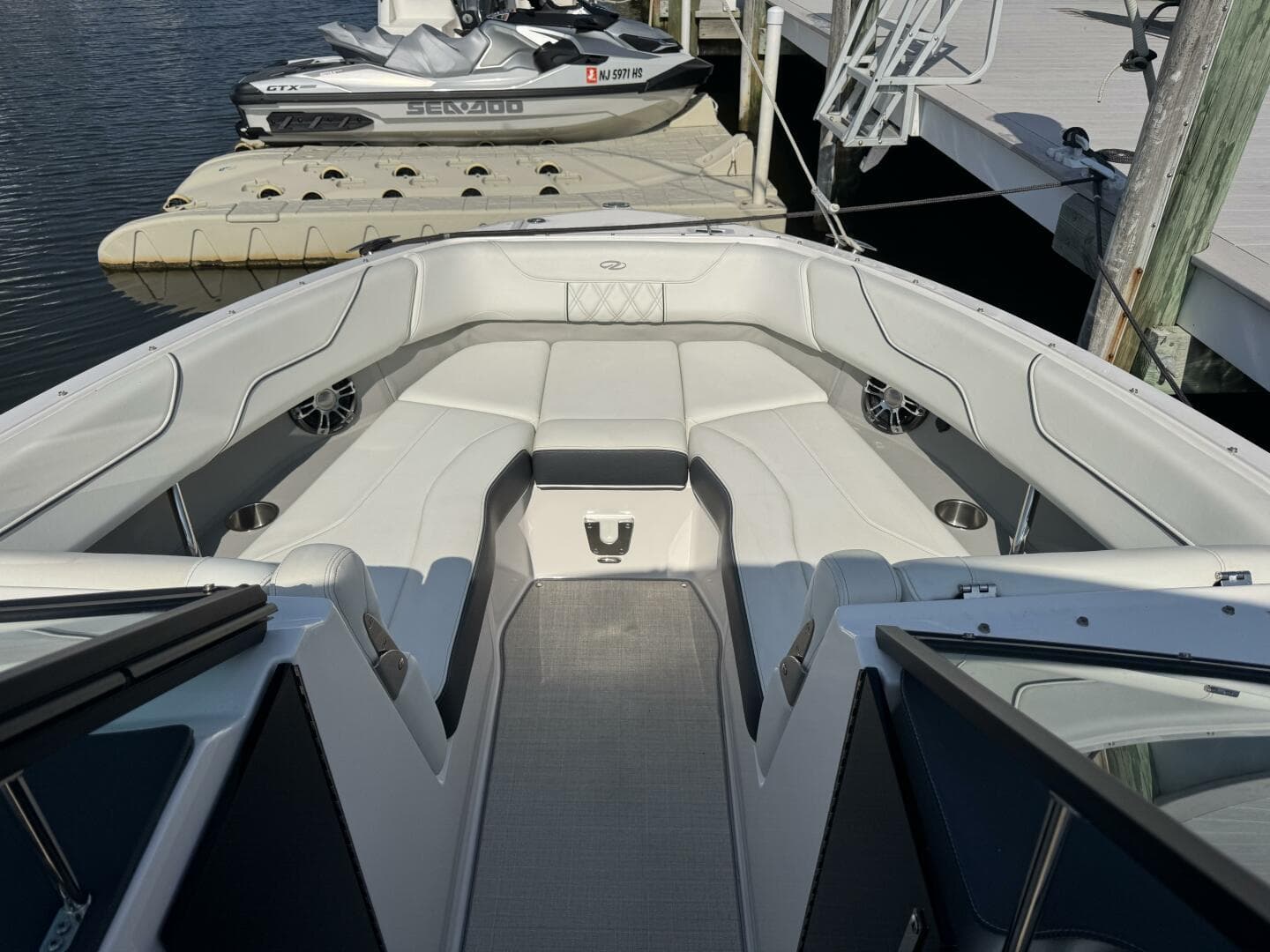 2020 Regal LS 6 — photo 17