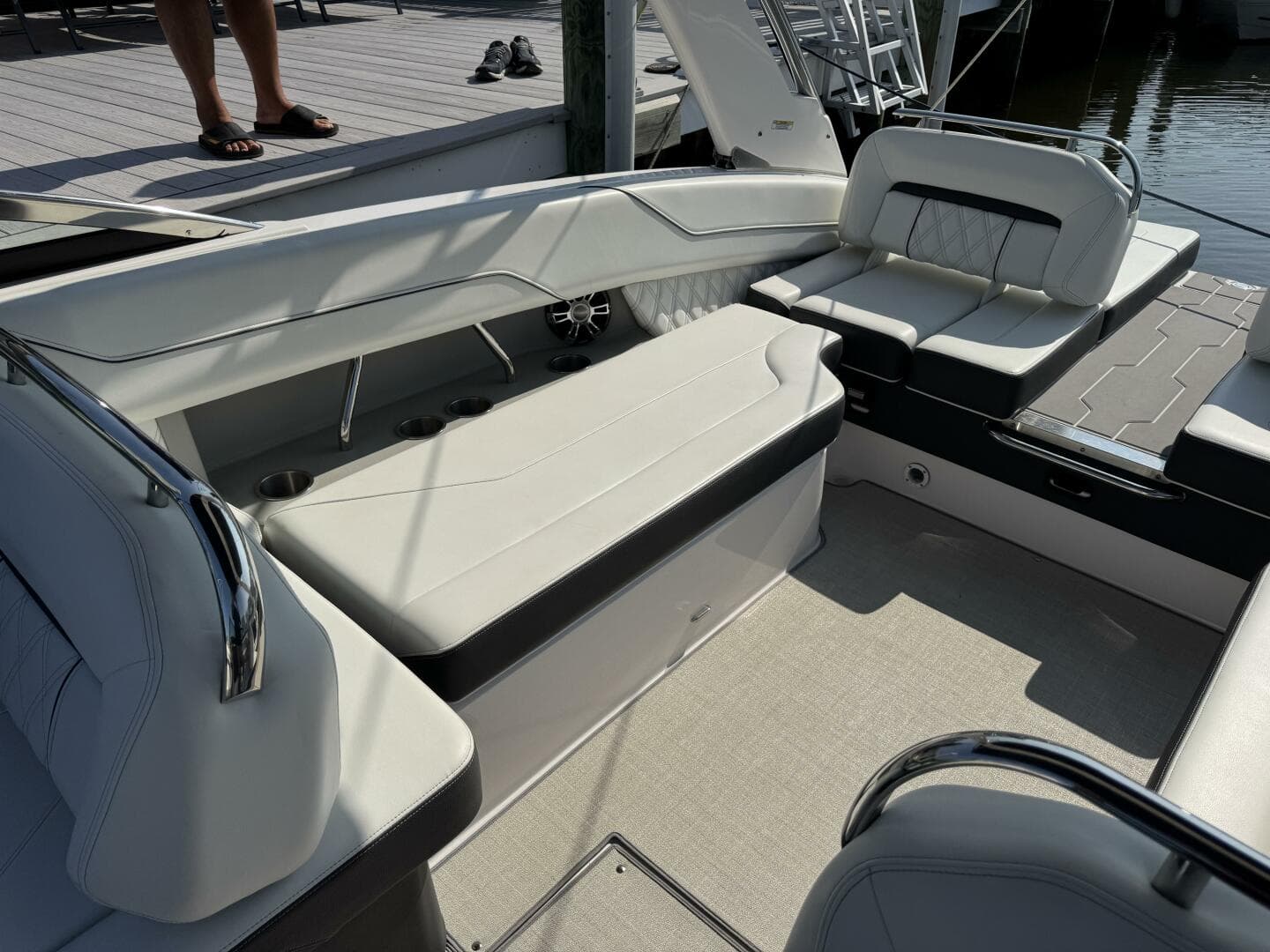 2020 Regal LS 6 — photo 11