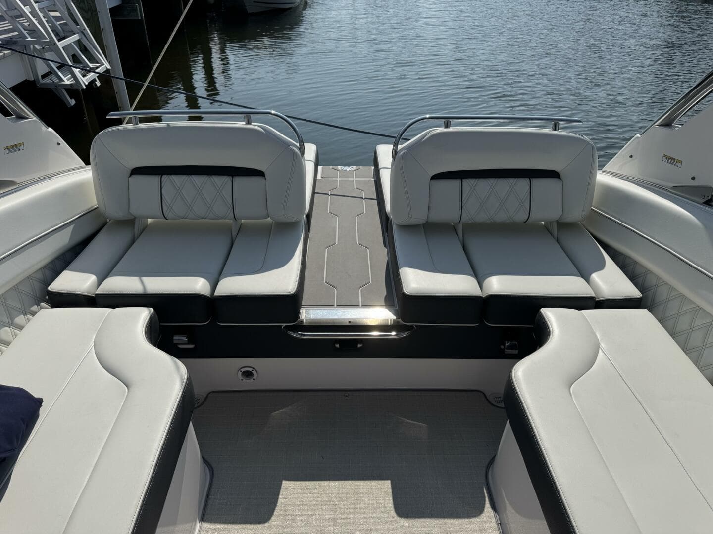 2020 Regal LS 6 — photo 10