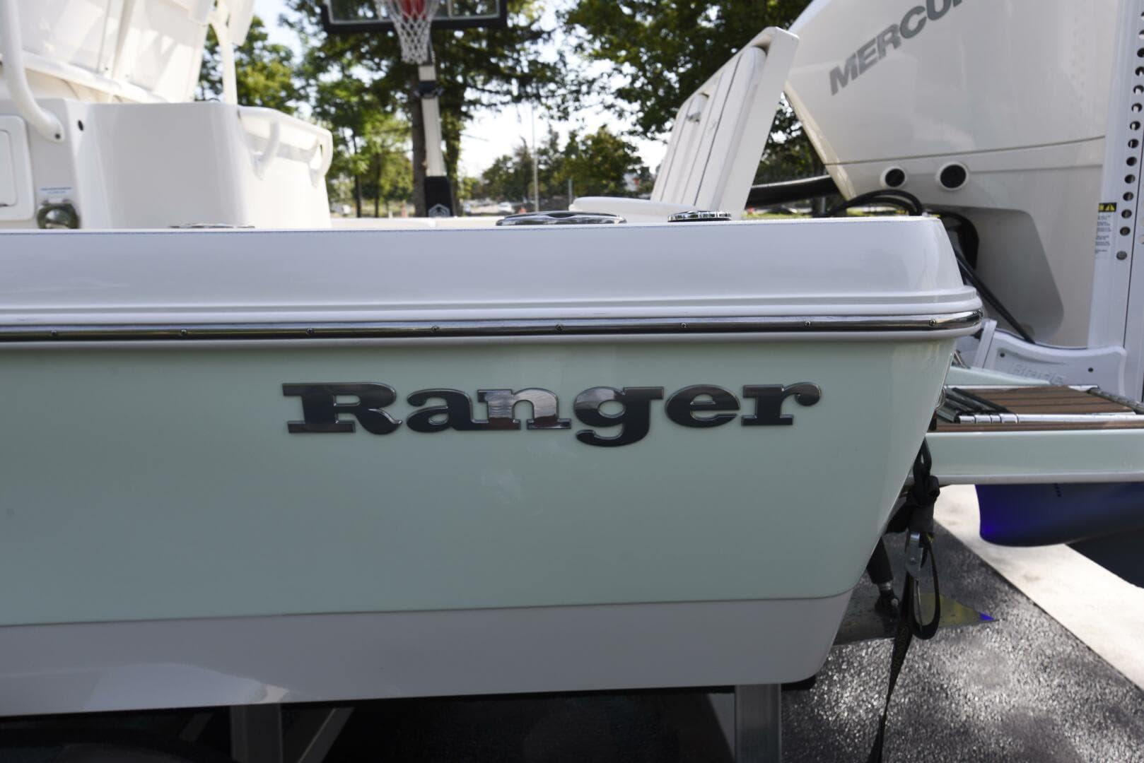2022 Ranger 2360 — photo 38