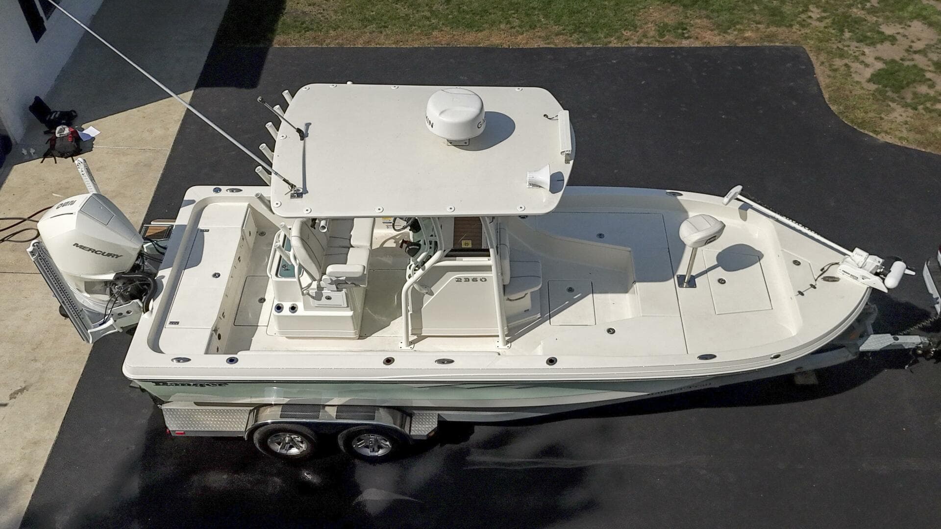 2022 Ranger 2360 — photo 4