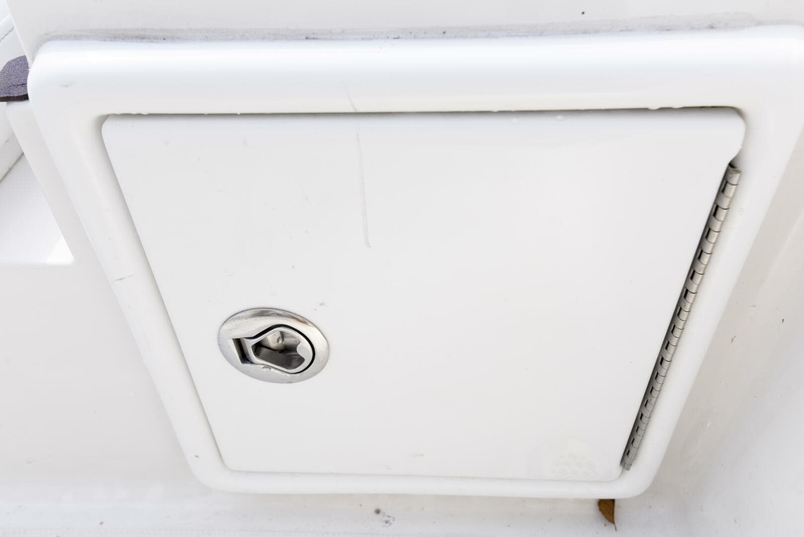 2022 Ranger 2360 — photo 69