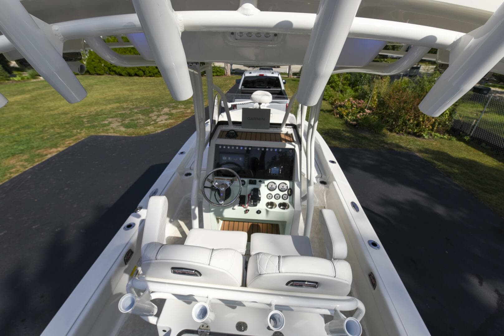 2022 Ranger 2360 — photo 25