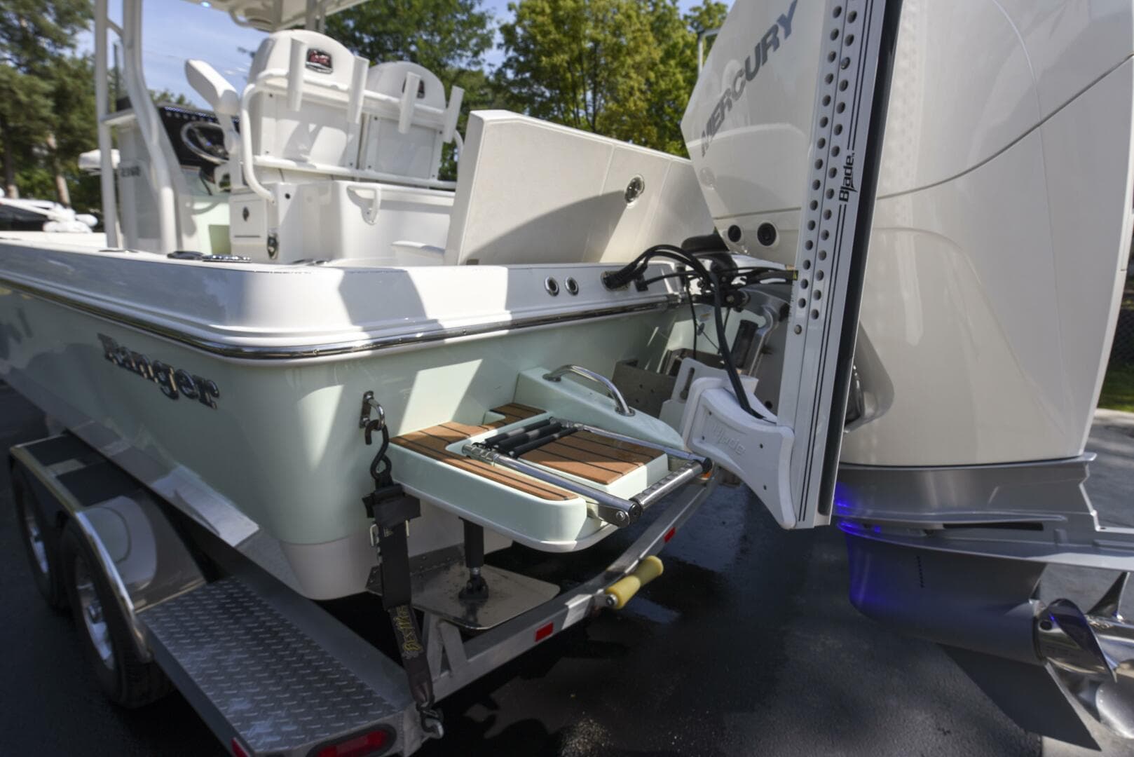 2022 Ranger 2360 — photo 39