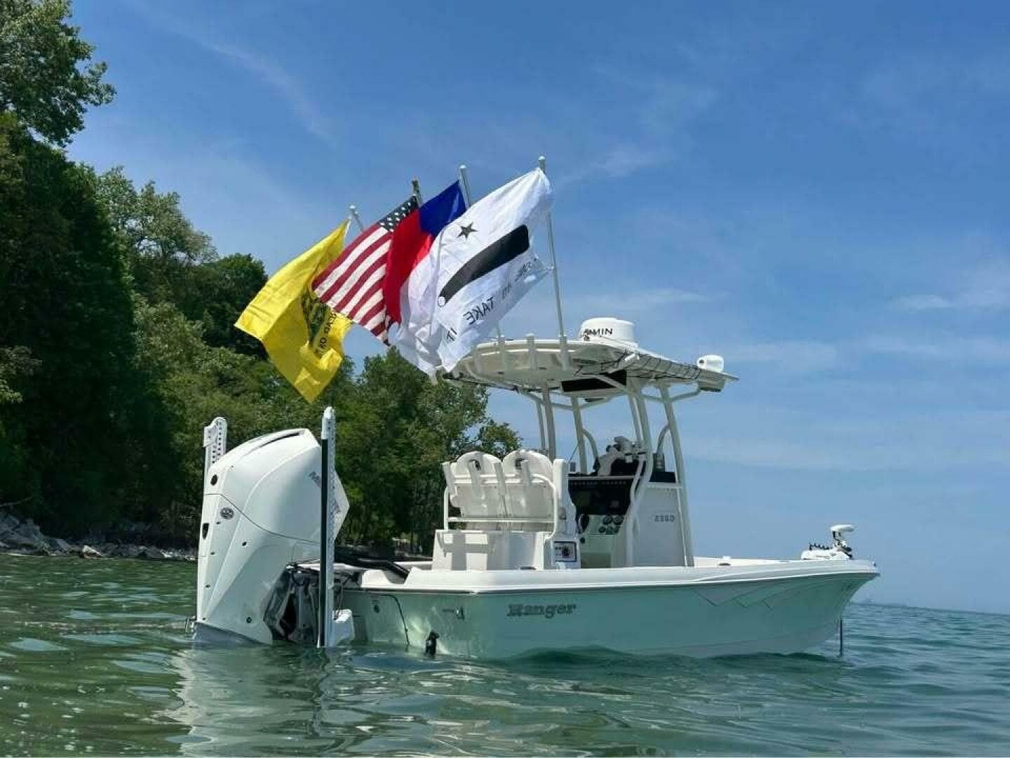 2022 Ranger 2360 — photo 8