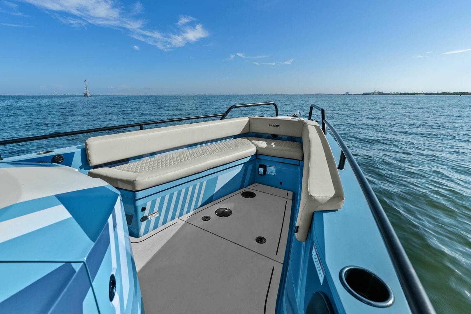 2022 Axopar Brabus Shadow 500 Tt — photo 4