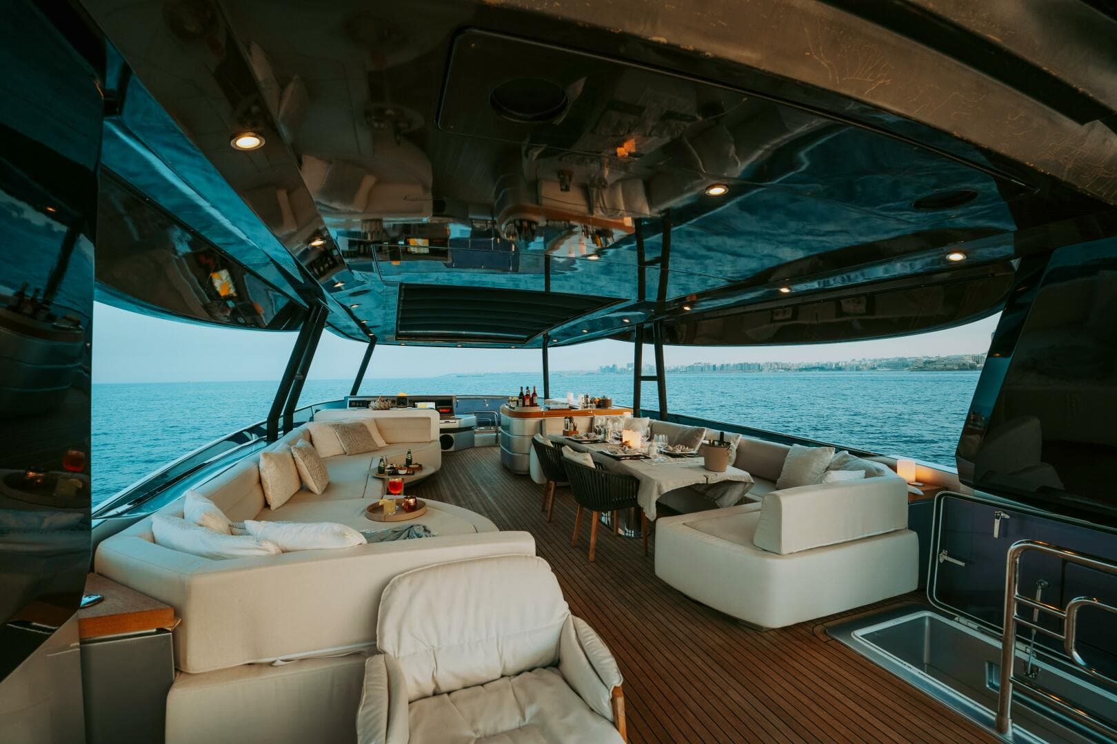 2013 Monte Carlo Yachts — photo 22