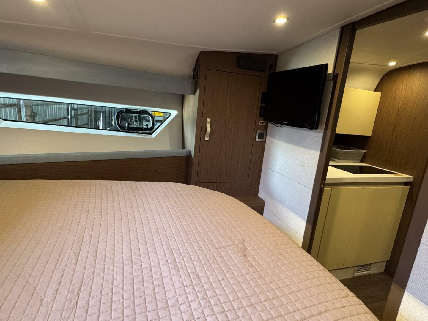 2016 Beneteau Gran Turismo 40 — photo 31