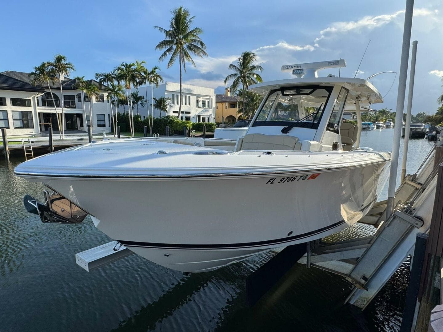 2020 Pursuit S328 — photo 19