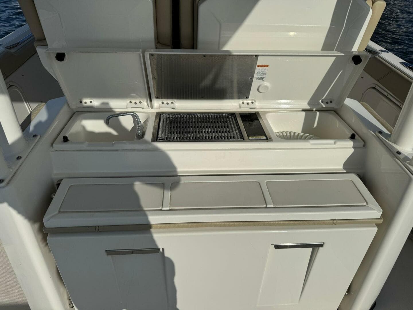 2020 Pursuit S328 — photo 10