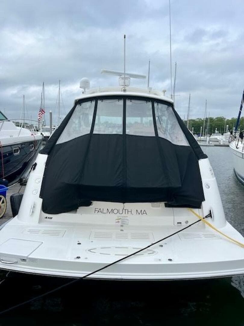 2013 Sea Ray 410 Sundancer — photo 2