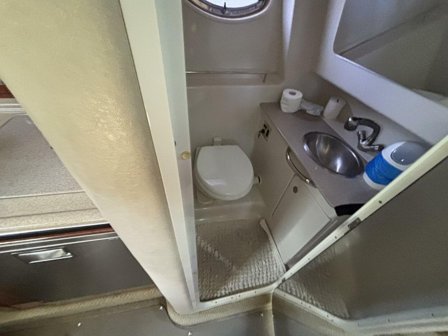 2008 Sea Ray 290 Sundancer — photo 60