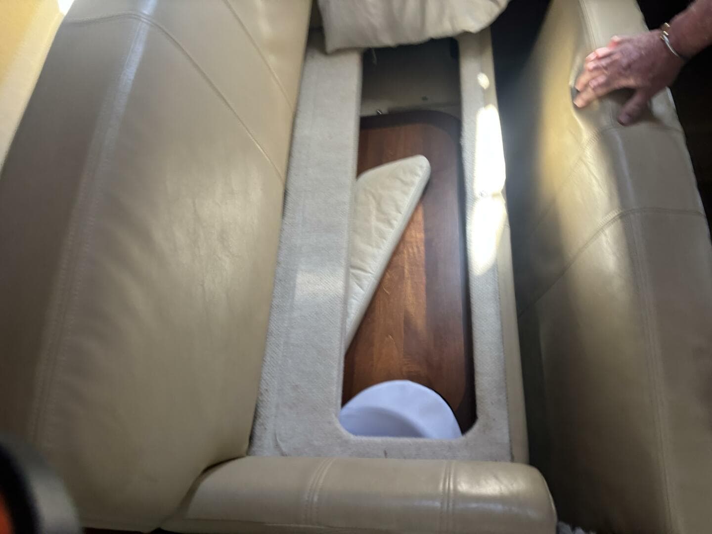 2008 Sea Ray 290 Sundancer — photo 24