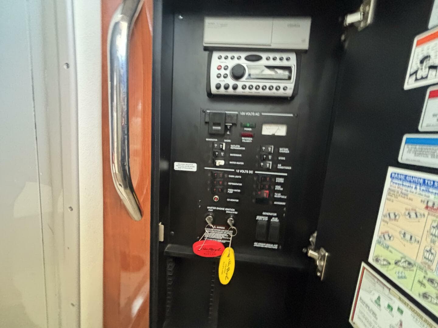 2008 Sea Ray 290 Sundancer — photo 69