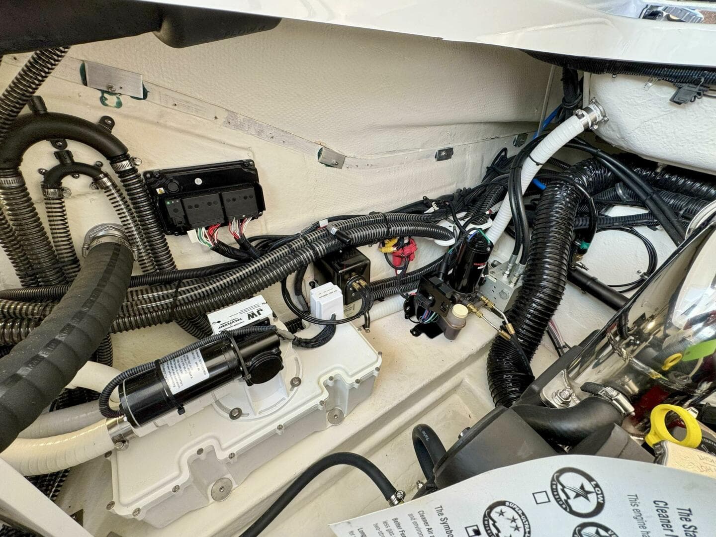 2024 Formula 350 Crossover Bowrider — photo 68