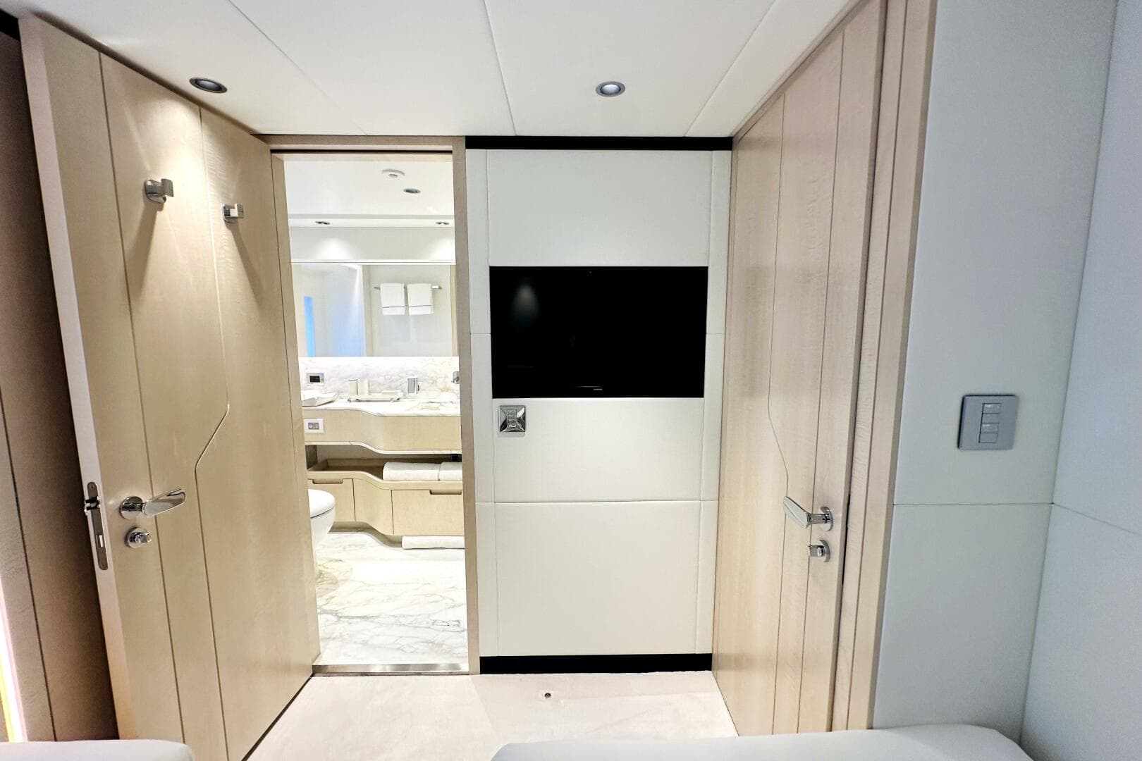 2024 Majesty Yachts 120 — photo 28