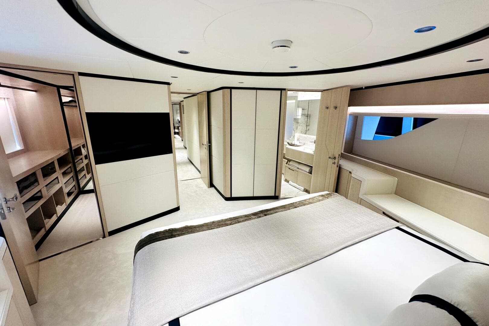 2024 Majesty Yachts 120 — photo 22