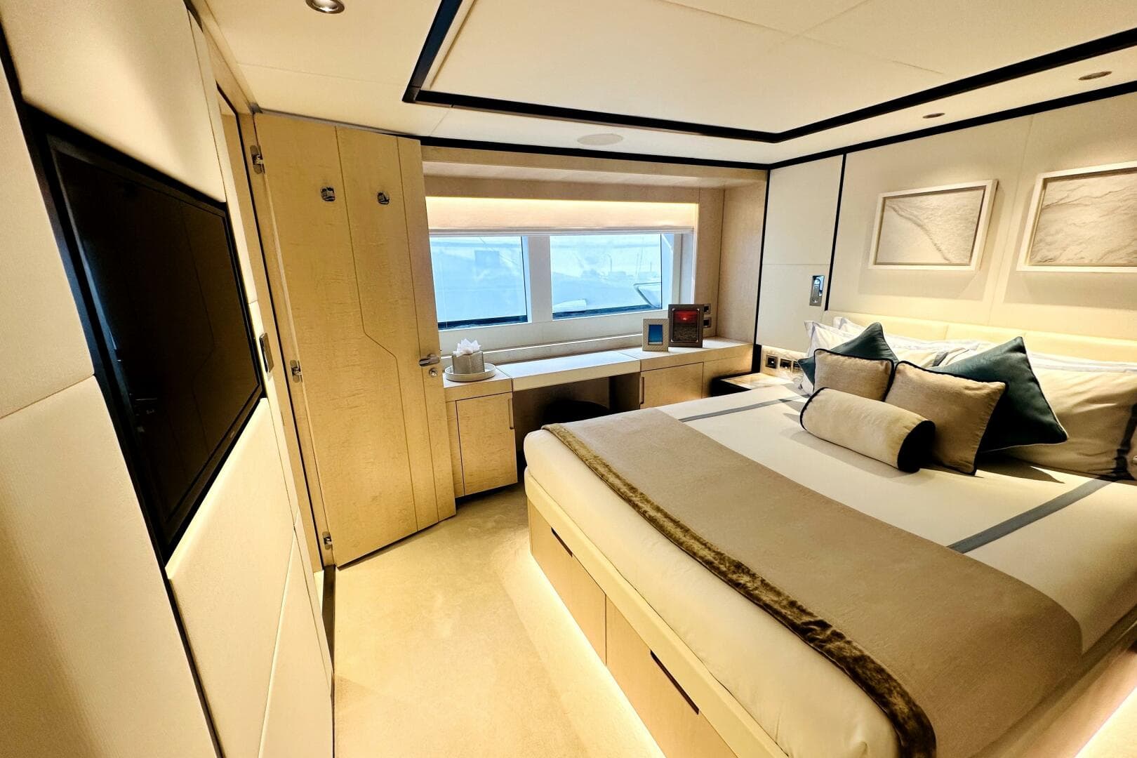 2024 Majesty Yachts 120 — photo 32