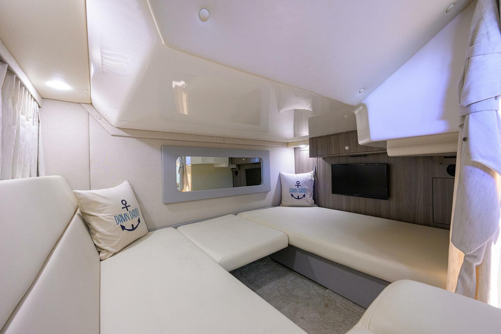 2020 Regal 35 Sport Coupe — photo 27