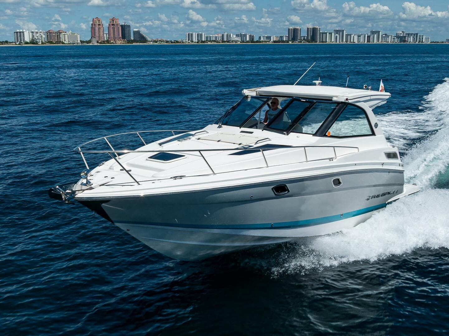 2020 Regal 35 Sport Coupe — photo 48