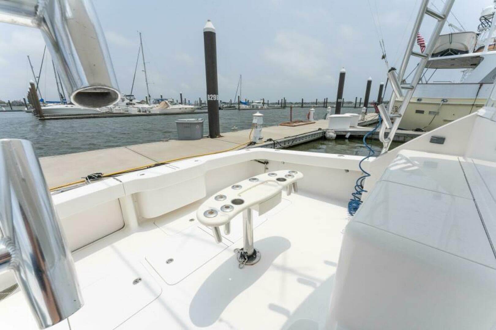 2009 Viking 45 Open — photo 29