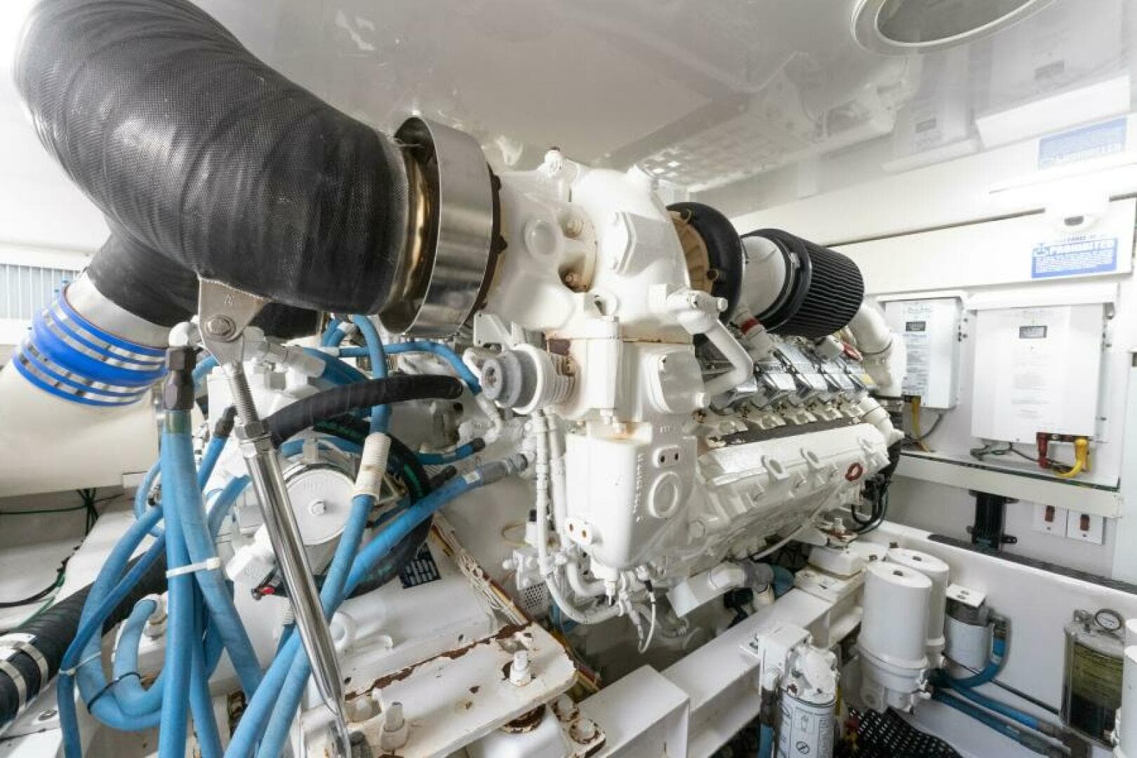 2009 Viking 45 Open — photo 18