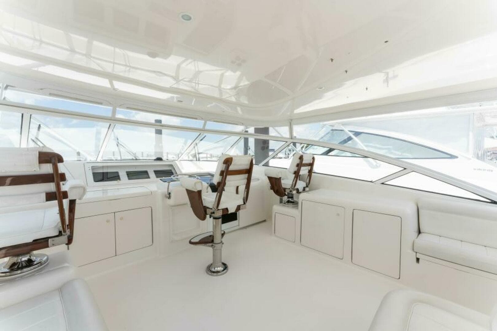 2009 Viking 45 Open — photo 23