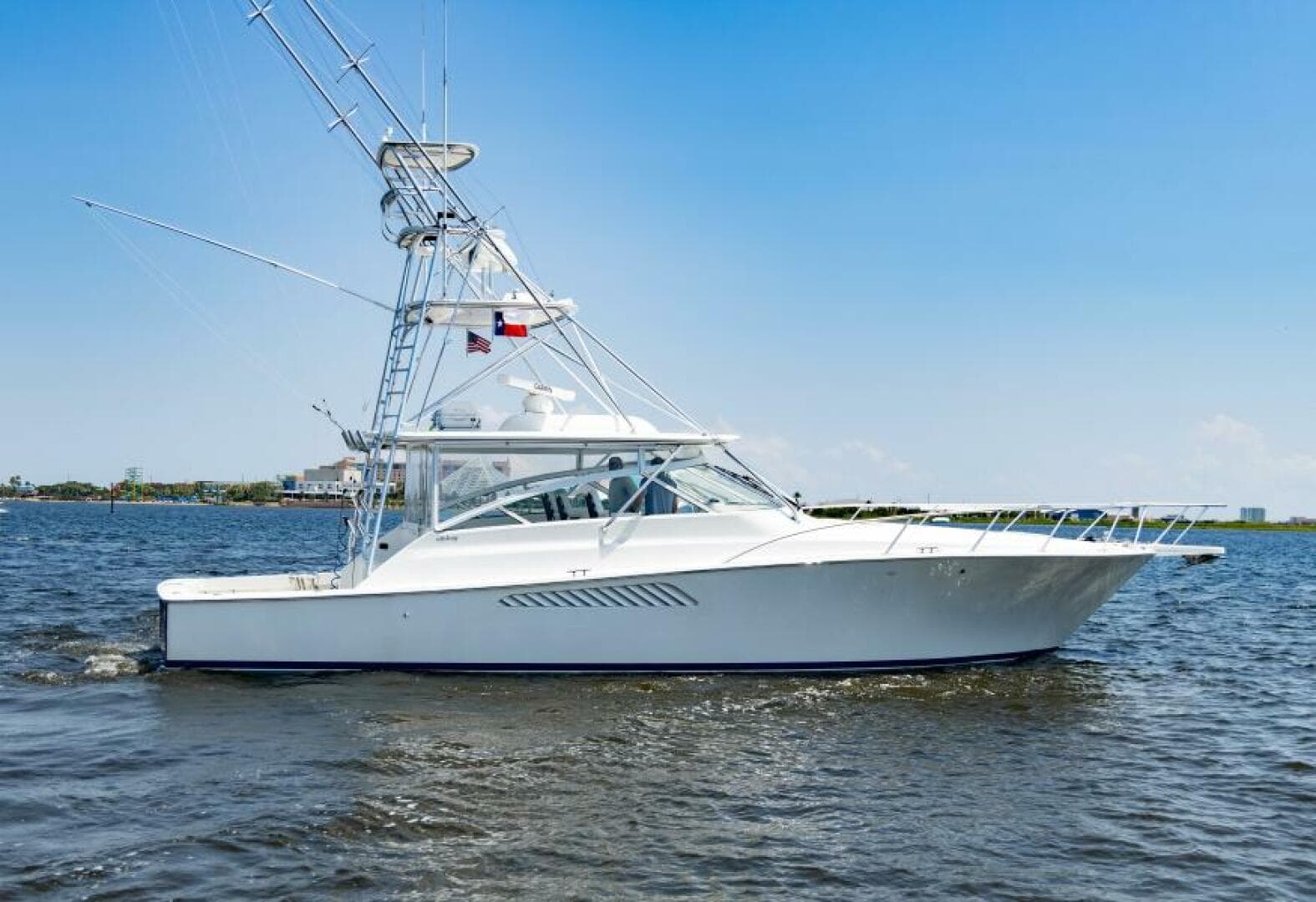 2009 Viking 45 Open — photo 31