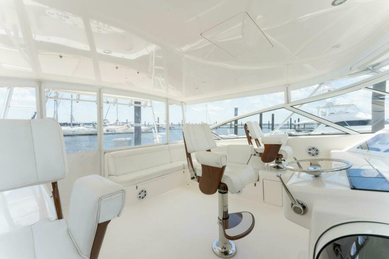 2009 Viking 45 Open — photo 26