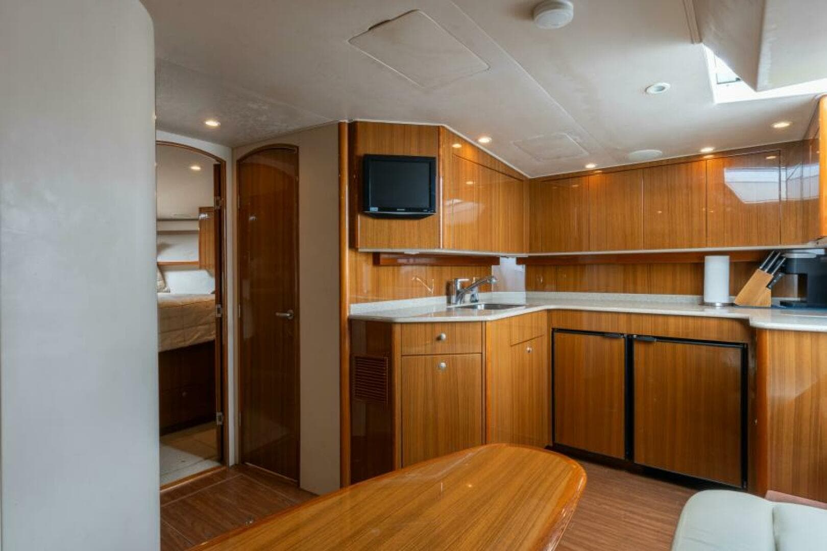 2009 Viking 45 Open — photo 4